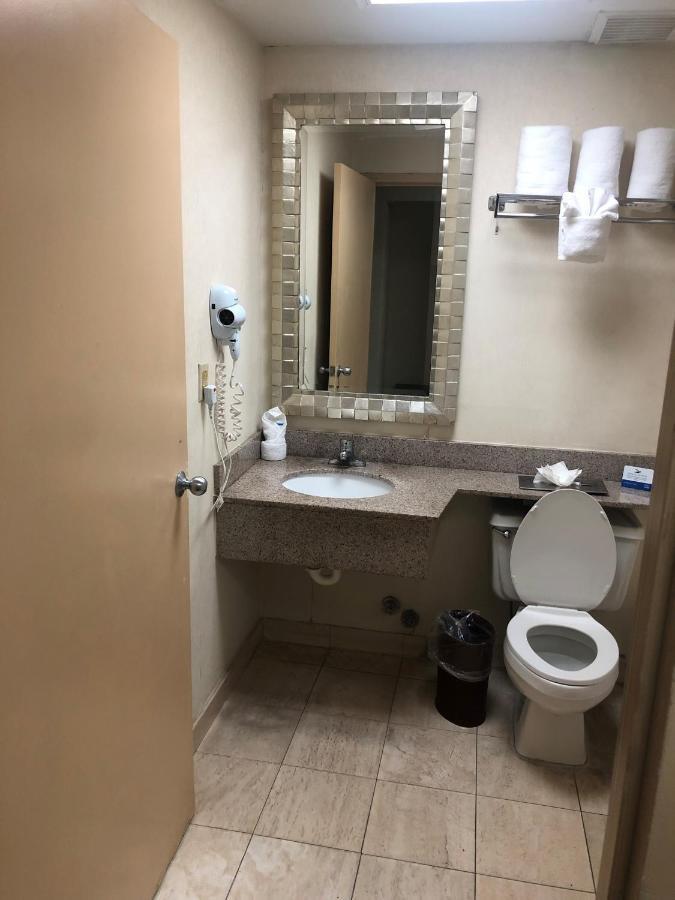 Rodeway Inn South Miami - Coral Gables Ngoại thất bức ảnh