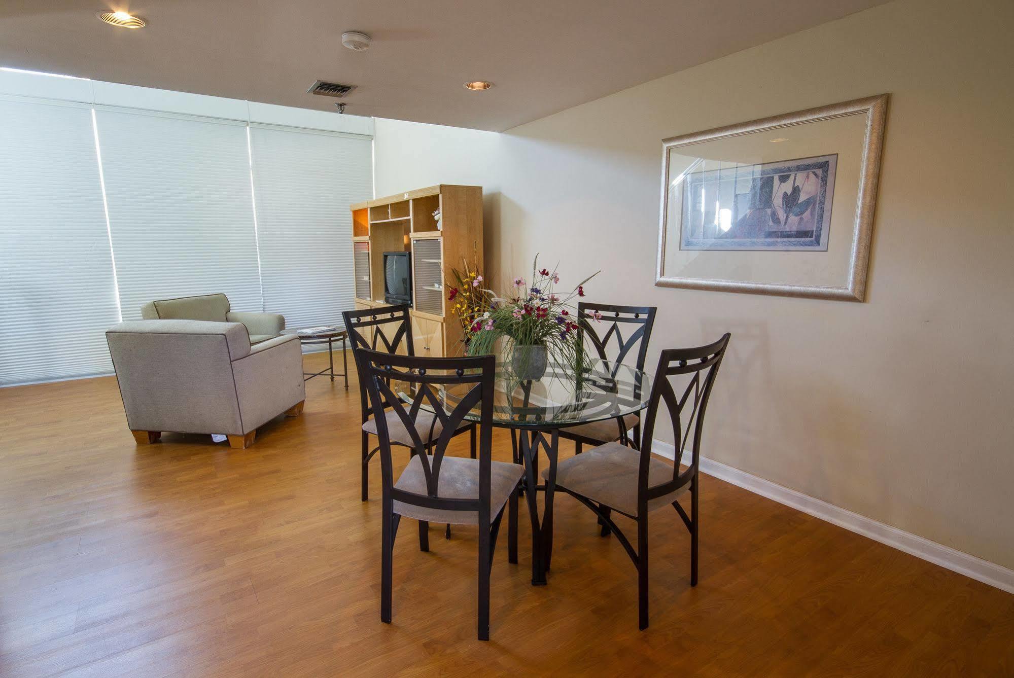 Rodeway Inn South Miami - Coral Gables Ngoại thất bức ảnh